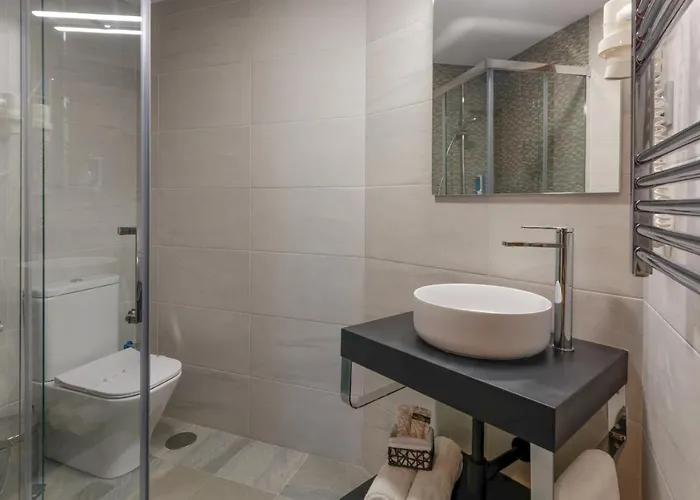 Guest house Miguel Angel 3*