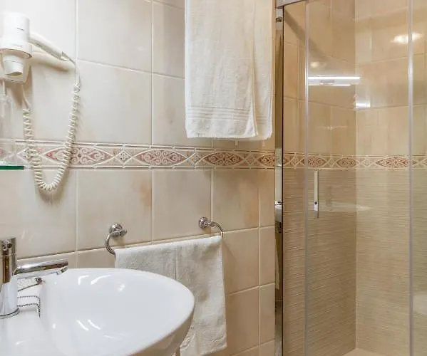 Miguel Angel Pensionat 3*